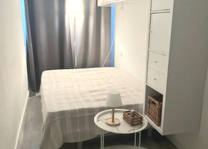 Joli Pour 4 Personnes Dans Avec Piscine, Situe Impasse Du Globe Au Cap D'agde * Agde